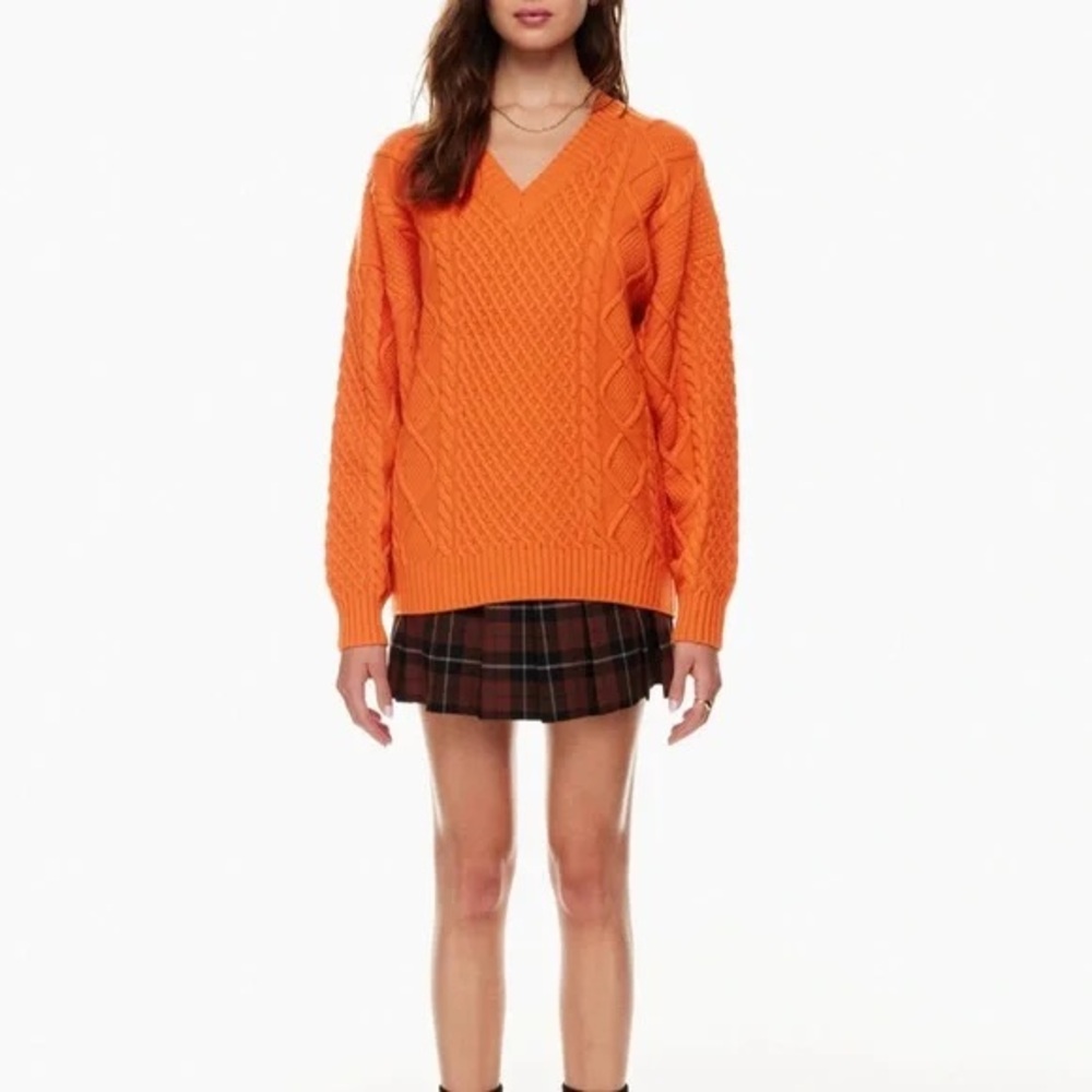 Aritzia Sunday Best Peggy V-neck Sweater S